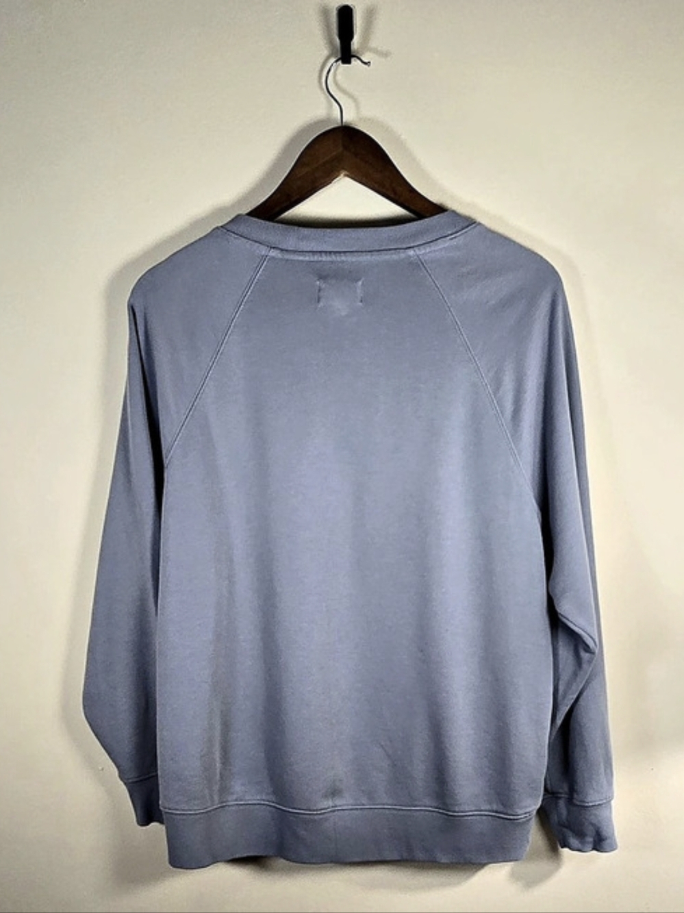 Lou & Grey Weekend Vibes Slate Blue French Terry Raglan Sweatshirt Sl - Picture 2 of 6